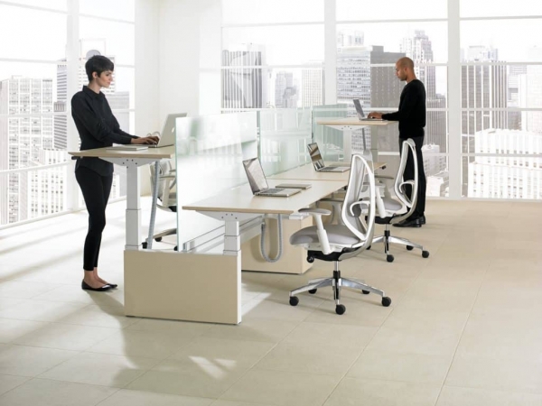Mẫu Bàn Đứng Có Thể Điều Chỉnh Độ Cao